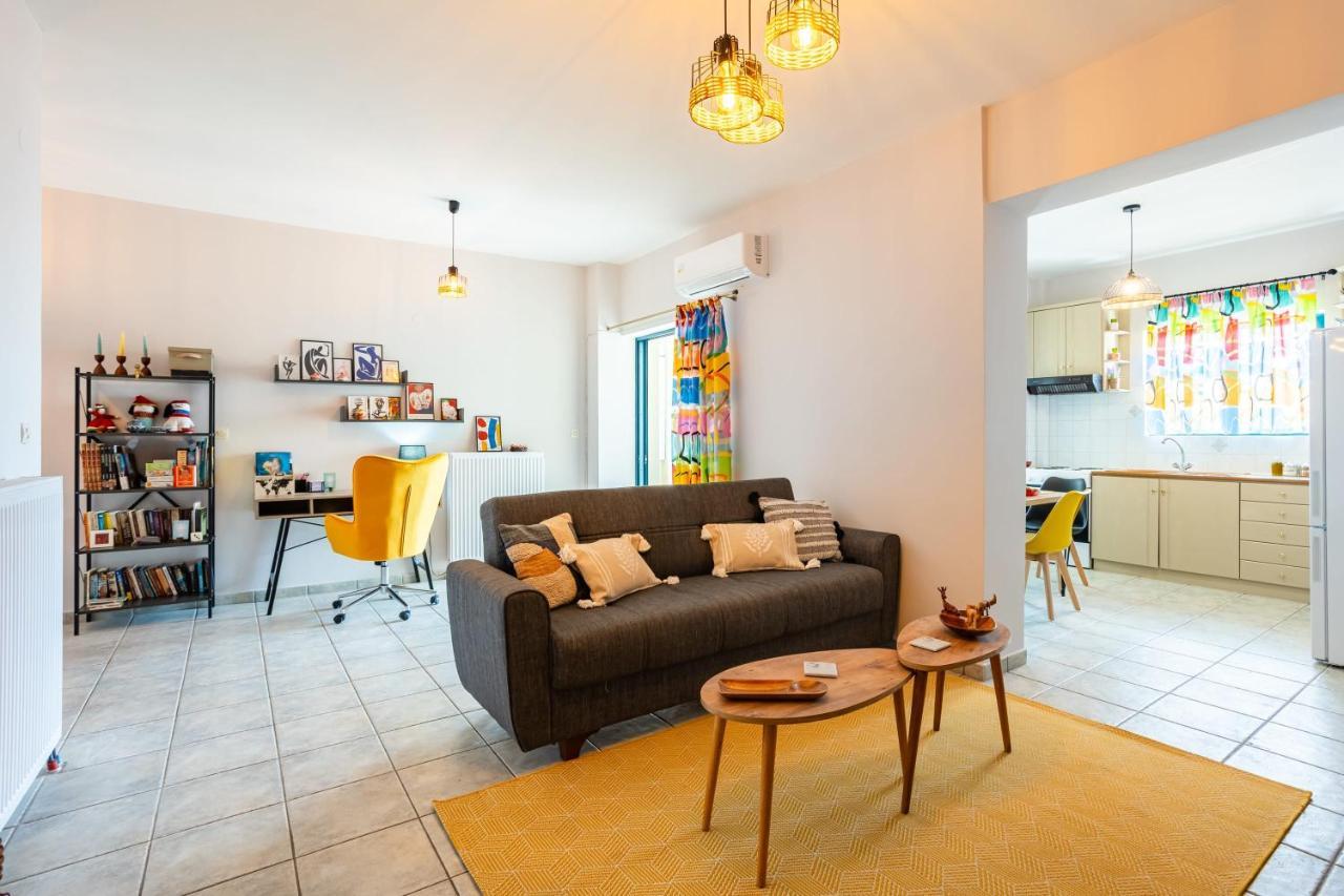 Jason City Escape - Cozy Urban Gem Каламата Екстер'єр фото