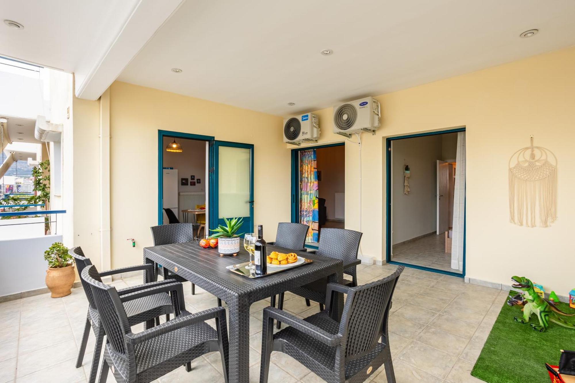 Jason City Escape - Cozy Urban Gem Каламата Екстер'єр фото